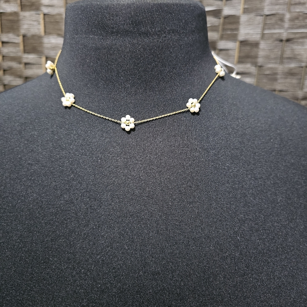 Daisy Necklace